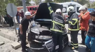 Mardin'de pikap ile otomobil çarpışması: 4 yaralı