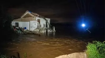 Çin'de nehir bendindeki yarık nedeniyle binlerce kişi tahliye edildi