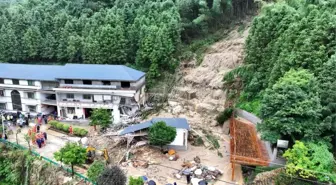 Çin'deki Heyelan Sonucu Ölü Sayısı 15'e Yükseldi