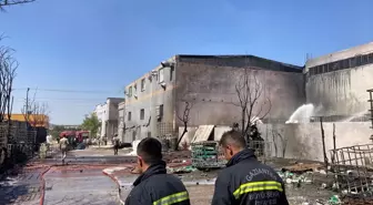 Gaziantep'te boya fabrikasında çıkan yangın söndürüldü