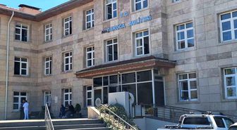 Düzce'de Haşema ile Havuza Girmeyi Yasaklayan Site Yöneticisi ve Çalışanı Adliyeye Çıkarıldı