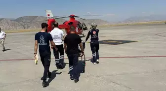 Uykusundan Uyanmayan 3 Yaşındaki Çocuk Ambulans Helikopterle Sevk Edildi