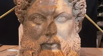 Aphrodisias'ta Zeus'a Ait Mermer Baş Bulundu