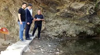 Karacasu Kaymakamı Mehmet Gündoğdu Çağlayan Tabiat Parkı'nda incelemelerde bulundu