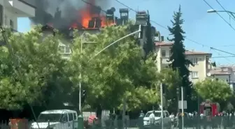 Gaziantep'te bir binanın çatısında çıkan yangın söndürüldü