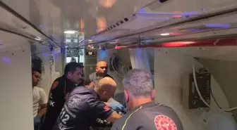 Hava Kuvvetleri Komutanlığı, kalp rahatsızlığı bulunan 2 çocuğu ambulans uçakla Ankara'ya getirdi