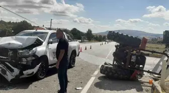 Ankara'da otomobil ile traktör çarpıştı, 2 kişi yaralandı