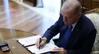 Cumhurbaşkanı Recep Tayyip Erdoğan, Yüksek Askeri Şura (YAŞ) kararlarını imzaladı