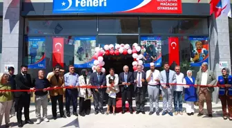 Diyarbakır'da İhtiyaç Sahipleri İçin Geçici Giyim Mağazası Açıldı