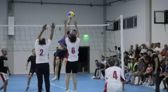 Elazığ'ın Ağın ilçesinde düzenlenen voleybol turnuvası sona erdi