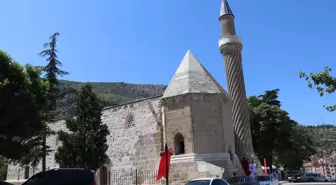 Amasya'da restorasyonu tamamlanan Burmalı Minare Camisi ibadete açıldı