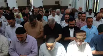 İran'ın başkenti Tahran'da yapılan saldırı sonucu hayatını kaybeden İsmail Haniye için Siirt'te gıyabi cenaze namazı kılındı