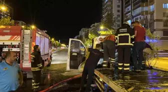 Diyarbakır'da park halindeki çekicide çıkan yangın söndürüldü