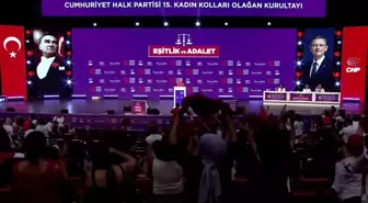 CHP Kadın Kolları Kurultayında Asu Kaya: 'Bir Enkaz Kadın Gücüyle Nasıl Kaldırılır Ben Biliyorum'