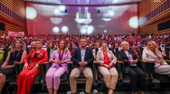 CHP Kadın Kolları Kurultayında Başkanlık İçin İki Aday Yarışacak