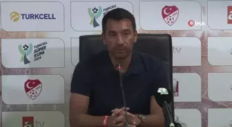 Giovanni van Bronckhorst: Oyuncularımla gurur duyuyorum