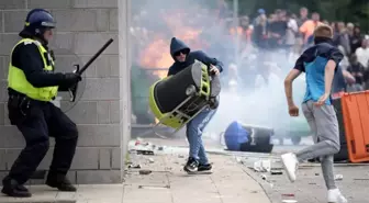 İngiltere'de Çocuk Saldırısı Sonrası Protestolar Yayılıyor