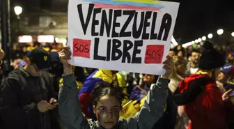 Venezuelalı Göçmenler Maduro'nun Seçimini Protesto Etti