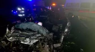 Kütahya'da düğün dönüşü trafik kazasında hayatını kaybeden gelin ve damadın cenazeleri toprağa verildi