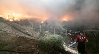 Mersin Yenişehir'de Atık Alanında Yangın Çıktı