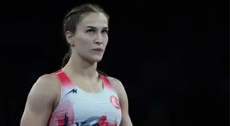 Milli güreşçi Buse Tosun Çavuşoğlu, Paris Olimpiyatları'nda bronz madalya kazandı