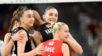 Türkiye-Çin maç beşinci seti kim kazandı? Çin-Türkiye çeyrek final voleybol maçı beşinci set kaç kaç bitti? Türkiye-Çin voleybol maçı son set sonucu!