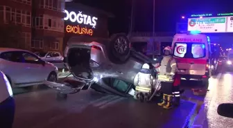 Üsküdar'da kontrolden çıkan otomobilin çarptığı araç takla attı