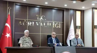 Ağrı'da Vali Mustafa Koç Başkanlığında Asayiş ve Güvenlik Bilgilendirme Toplantısı Yapıldı