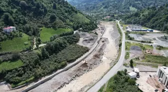 Arhavi'de Kapisre Deresi Taşkın Koruma Projesi İkinci Etap Başladı