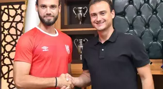 Balıkesirspor, Şahin Şafakoğlu ile sözleşme imzaladı