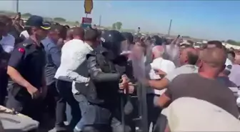 Çiftçi Eyleminde Gergin Anlar