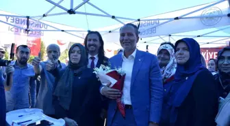 Fatih Erbakan, Dursunbey'de Vatandaşlara Teşekkür Ziyareti Gerçekleştirdi