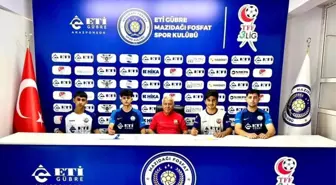 Mazıdağı Fosfatspor, altyapıdan yetiştirdiği futbolcuları A takımına dahil etti