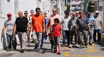 Dede Korkut Yörük Türkmen Federasyonu, elektrik akımına kapılanların hayatını kaybettiği sokakta karanfil bıraktı