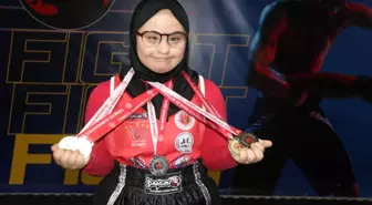 Down Sendromlu Genç Muay Thai Sporunda Başarı Yakalıyor