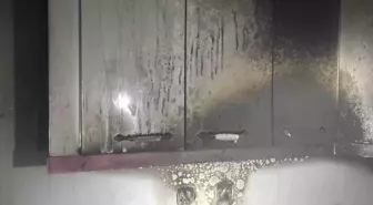 Hatay'da ocakta unutulan tavanın neden olduğu yangın evde hasara neden oldu