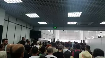 Yurt Dışı Çıkış Harcı Artışı Nedeniyle Sarp Sınır Kapısı'nda Yoğunluk