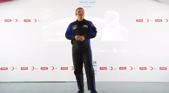 Türk Kızılay Depremzedeleri Gençlik Kampında Astronotla Buluşturdu