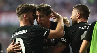 Beşiktaş'ta sakatlık şoku! Gabriel Paulista, ikinci yarıya çıkmadı