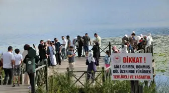 Abant Gölü Milli Parkı'nda Tatilci Yoğunluğu