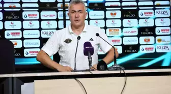 Esenler Erokspor Teknik Direktörü Mehmet Altıparmak: 'Bu bizim için çok özel bir maçtı'