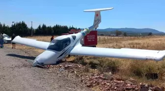 Çanakkale'de Eğitim Uçağı Tarlaya İniş Yaptı