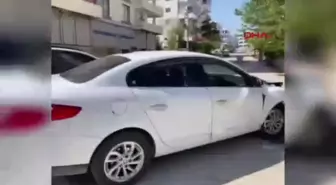 Diyarbakır'da Kafa Kafaya Çarpışan Otomobillerde 3 Kişi Yaralandı