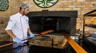 Ümraniye Belediyesi tarafından Osmangazi Millet Bahçesi'nde açılan Simit Kafe yoğun ilgi görüyor