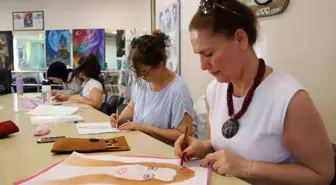 Gaziantep'te Kadınlar Resim Kurslarına Yoğun İlgi Gösteriyor