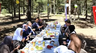 Erzincan'da Nesiller Sevgiyle Buluşuyor Torunum Olur musun? Projesi Etkinliği