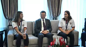 İmamoğlu, 2024 Paris Olimpiyatları'nda bronz madalya kazanan sporcuları ağırladı