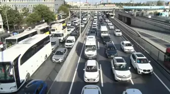 Kadıköy İstikametinde Trafik Yoğunluğu Oluştu