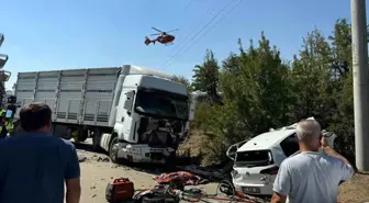 Korkuteli-Antalya Karayolu'nda Trafik Kazası: 1 Ölü, 3 Yaralı