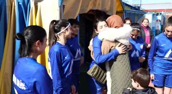 Ağrı Aile ve Sosyal Politikalar Gençlik ve Spor Kulübü Kadın Futbol Takımı, Kristal Ayaklar Ödül Töreni'nde yer alacak